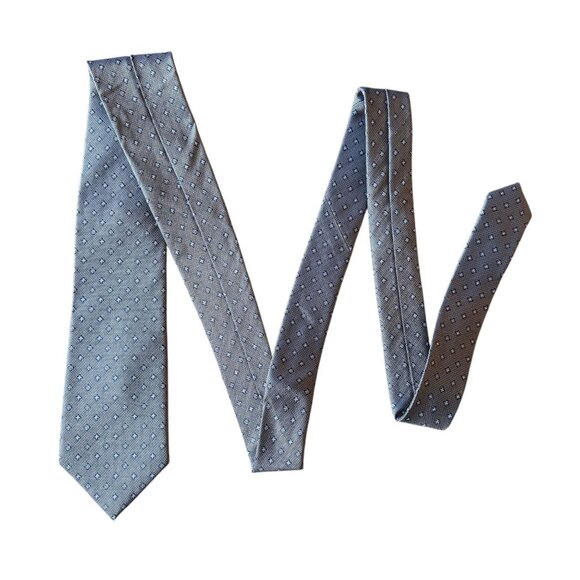 Jos. A. Bank Traveler Stain-Resistant Tie Long Size 61" Blue Micro Dot Pattern - Picture 9 of 13